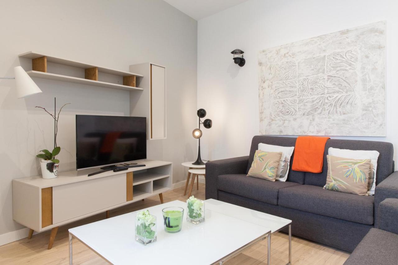 For You Rentals New Design Apartment Temporal Puerta Del Sol Pre10C Madrid Kültér fotó