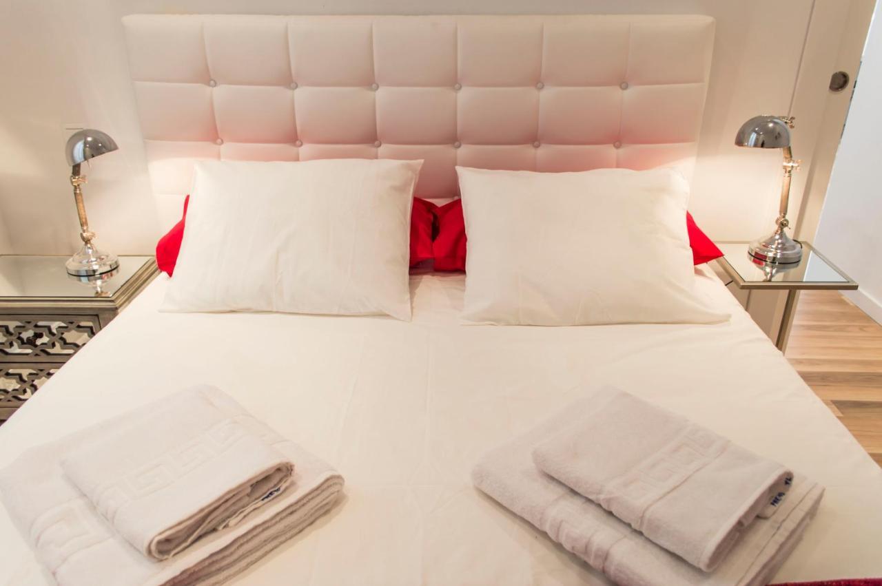 For You Rentals New Design Apartment Temporal Puerta Del Sol Pre10C Madrid Kültér fotó