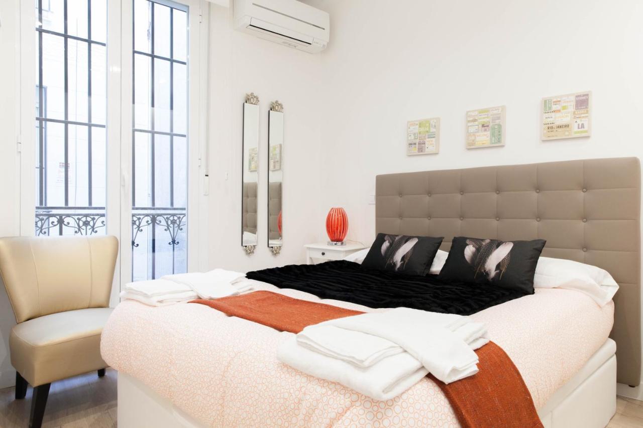 For You Rentals New Design Apartment Temporal Puerta Del Sol Pre10C Madrid Kültér fotó