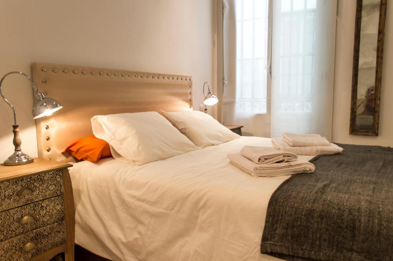 For You Rentals New Design Apartment Temporal Puerta Del Sol Pre10C Madrid Kültér fotó