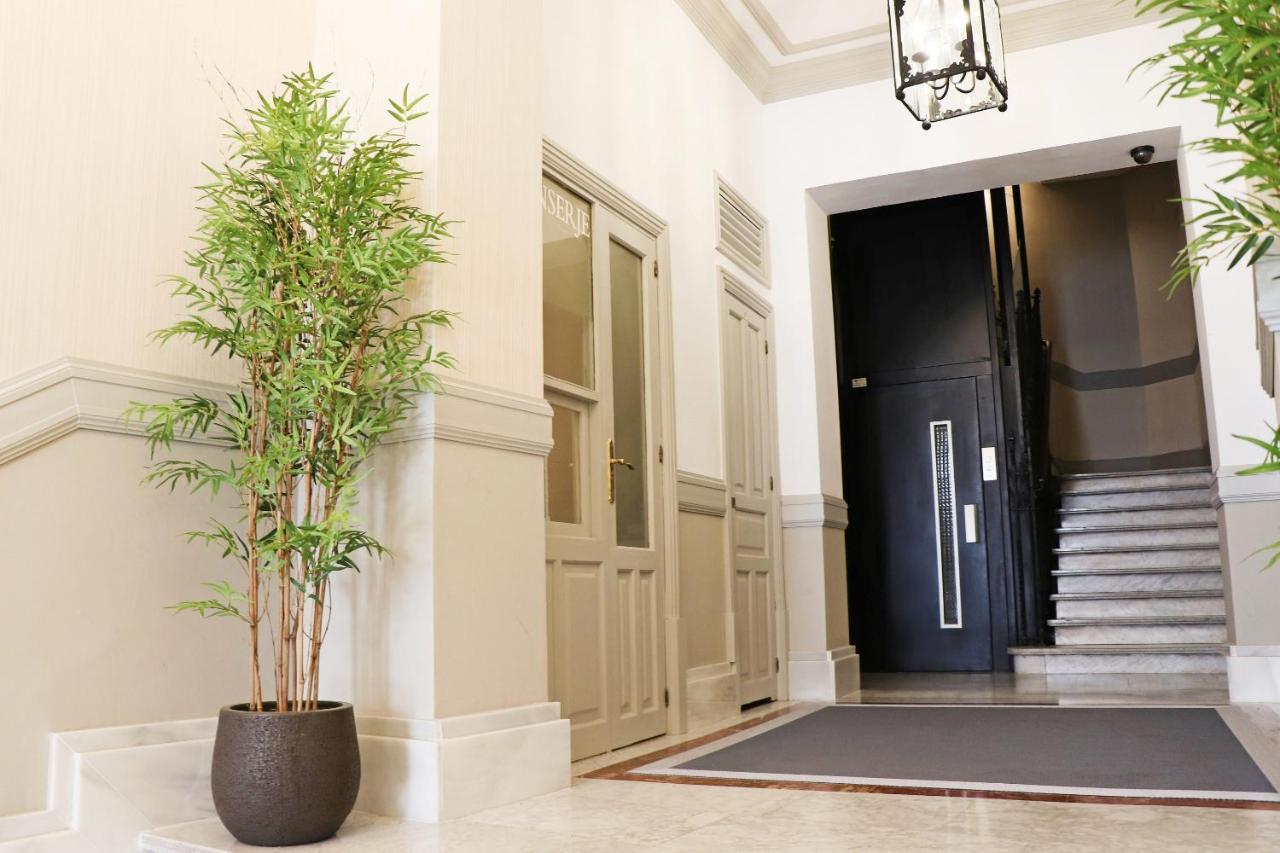 For You Rentals New Design Apartment Temporal Puerta Del Sol Pre10C Madrid Kültér fotó